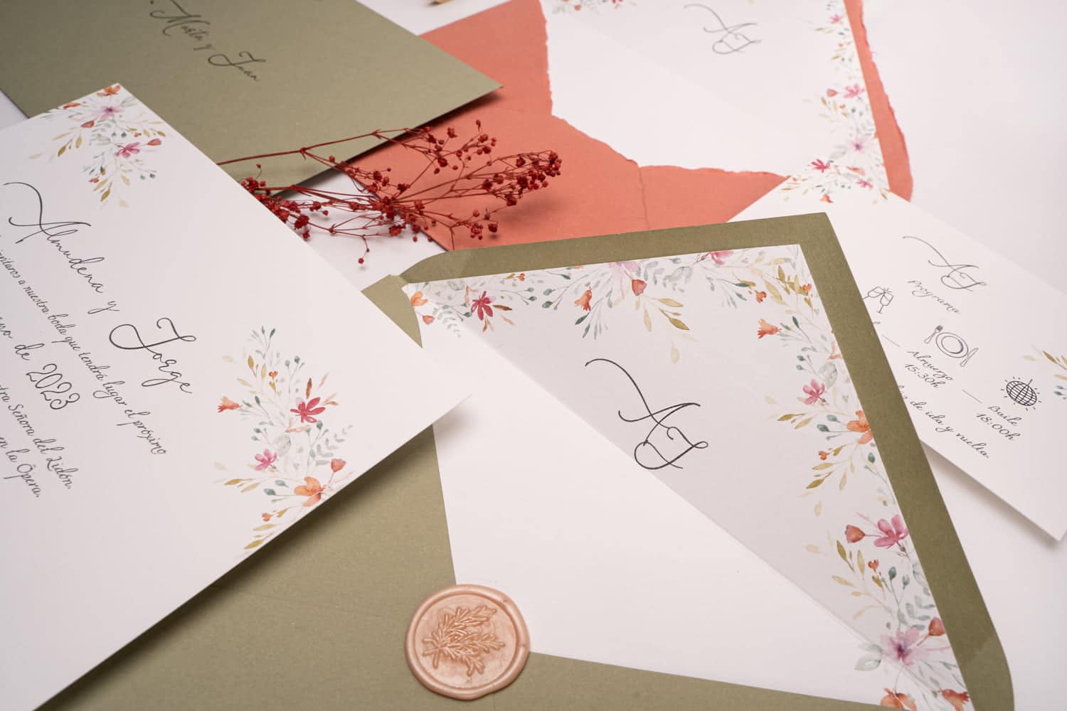 sobres personalizados florales para bodas